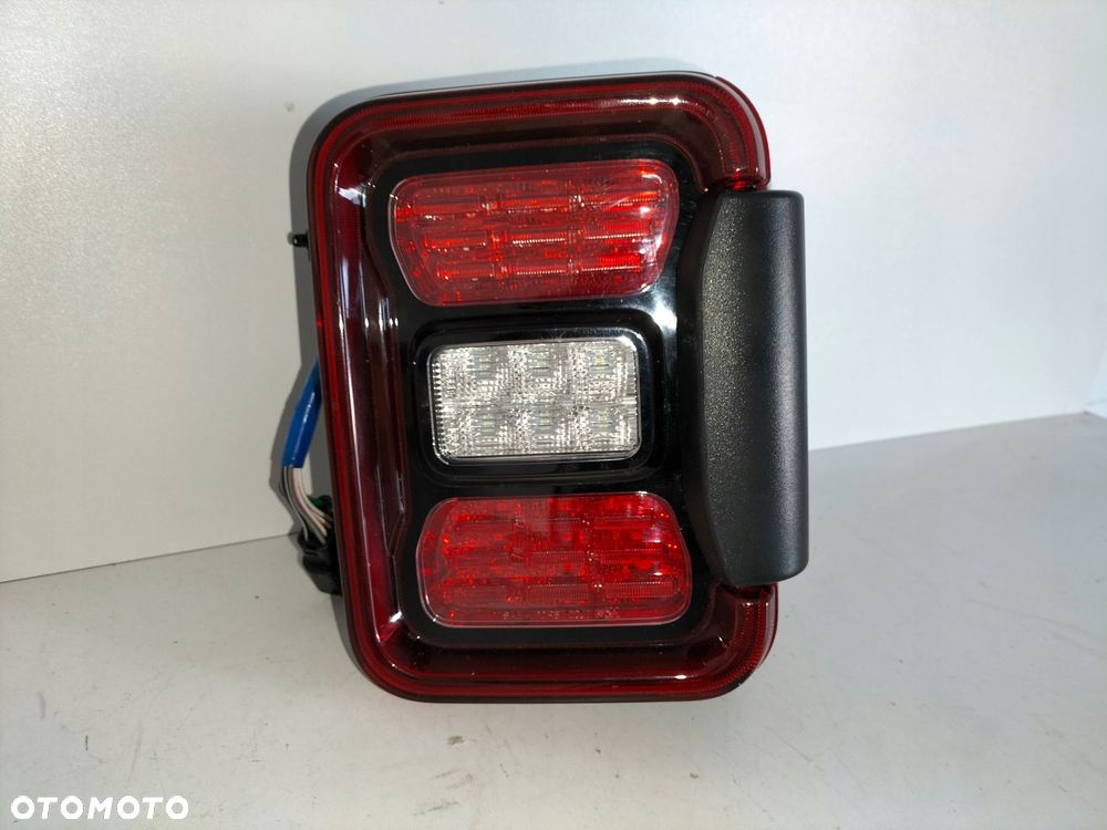 lampa tylna tył prawa jeep gladiator jt 19- led - 2