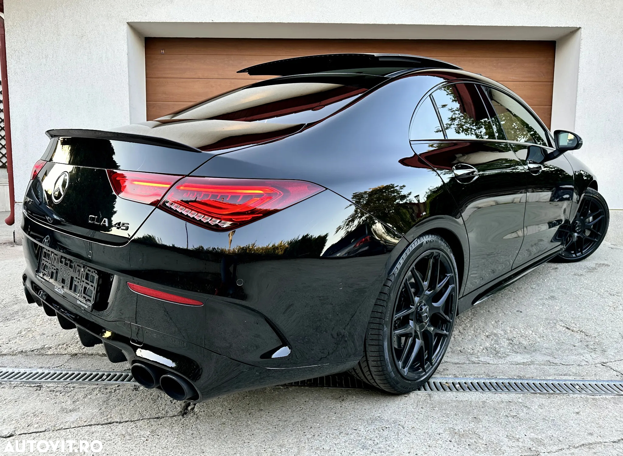 Mercedes-Benz CLA AMG 45 S 4Matic+ AMG Speedshift 8G-DCT - 4