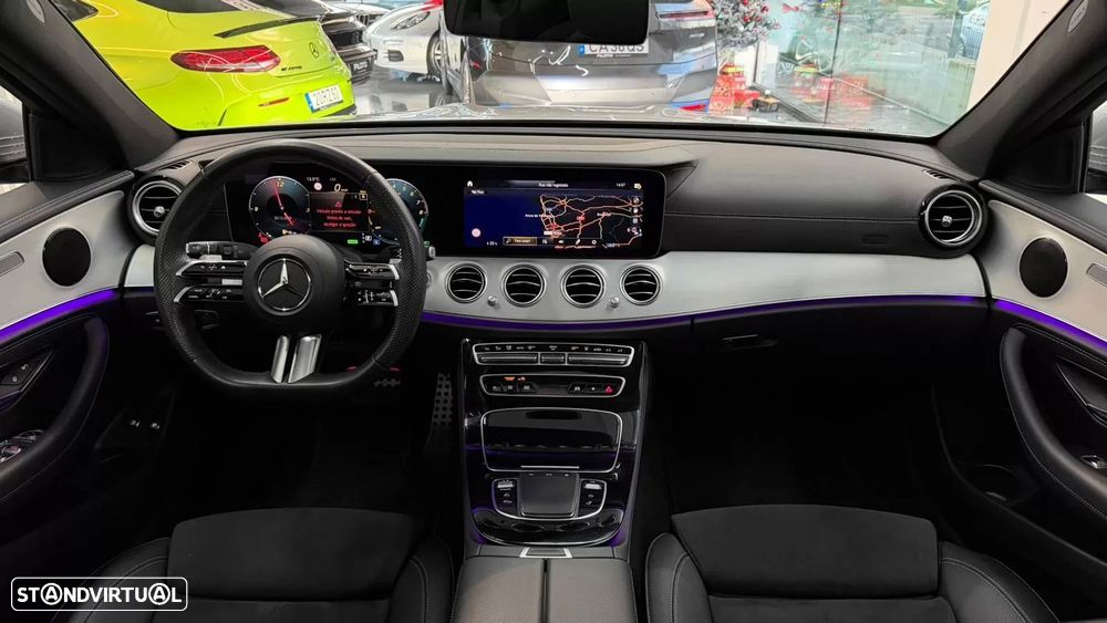 Mercedes-Benz E 300 e AMG Line - 16