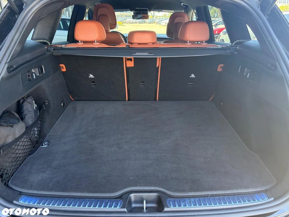 Mercedes-Benz GLC 200 4Matic 9G-TRONIC Edition Avantgarde - 20