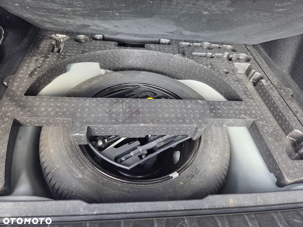 Peugeot 2008 PureTech 110 Stop&Start Urban Move - 36