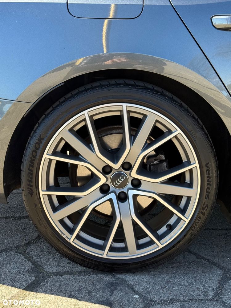 Audi A4 Avant 35 TDI S tronic S line - 32