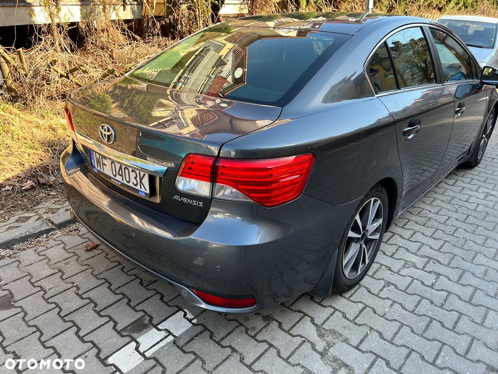 Toyota Avensis 1.8 Premium - 5