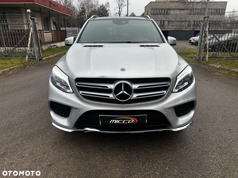 Mercedes-Benz GLE 250 d 4Matic 9G-TRONIC AMG Line - 2