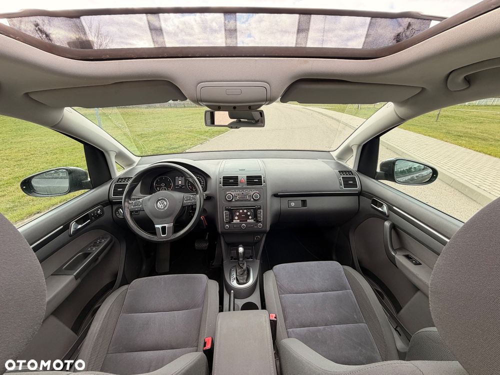 Volkswagen Touran 2.0 TDI DPF DSG Trendline - 16