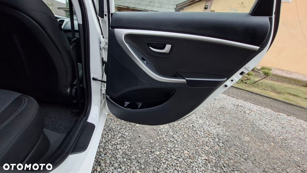 Hyundai i30 1.4 Fifa World Cup Edition - 20