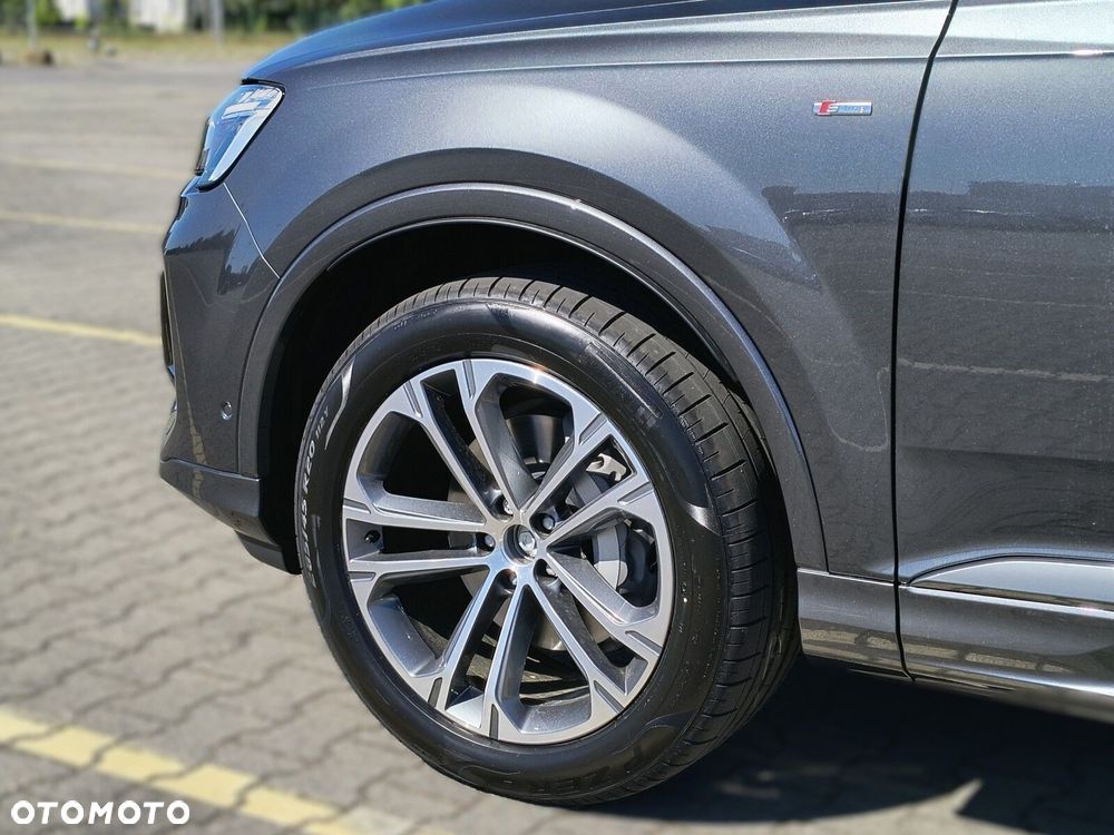Audi Q7 - 9