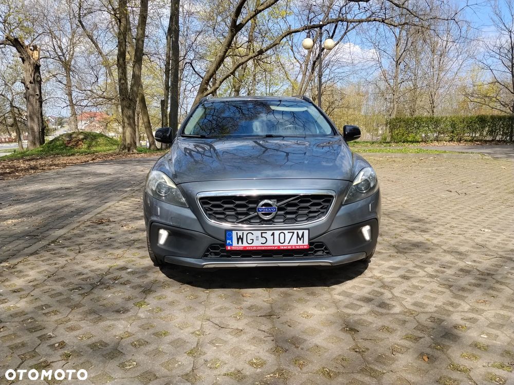 Volvo V40 Cross Country - 8
