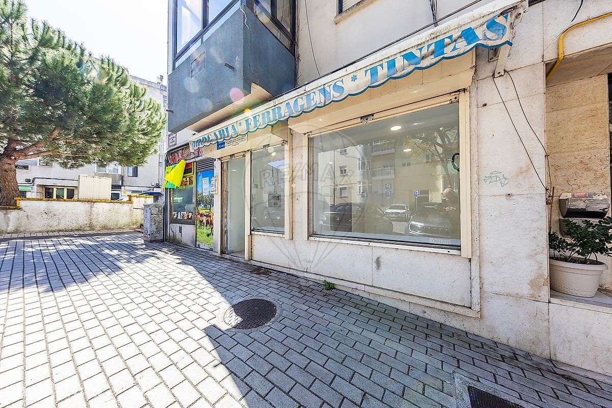 Loja  para arrendamento - Grande imagem: 2/19