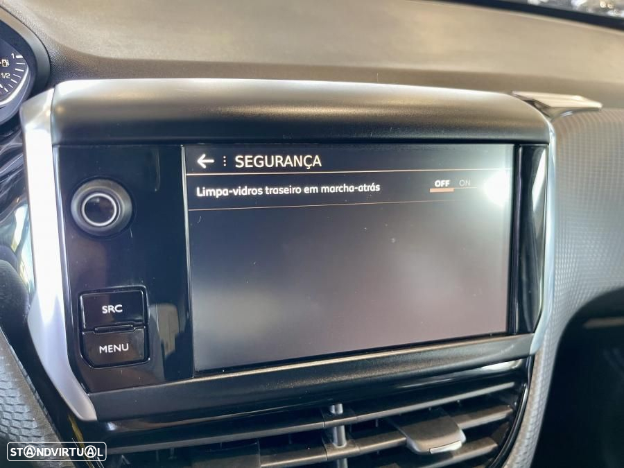 Peugeot 2008 1.2 PureTech Allure - 19