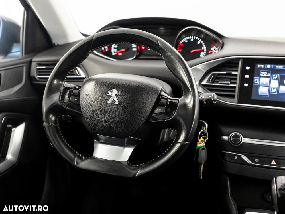 Peugeot 308 1.6 HDI FAP Allure - 8