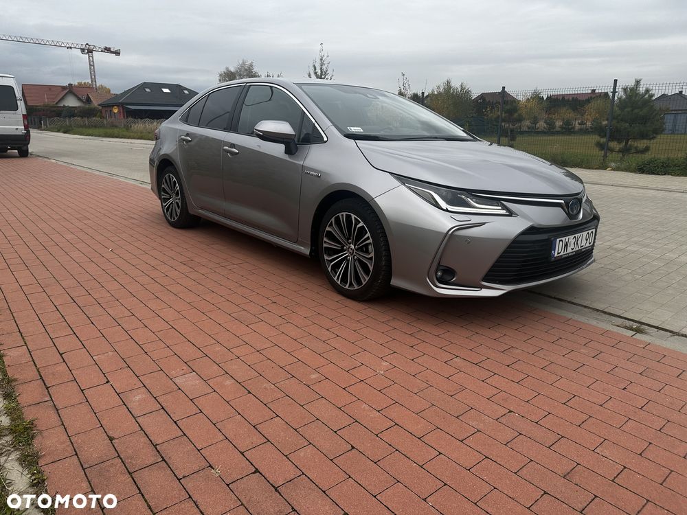 Toyota Corolla 1.8 Hybrid Comfort - 18