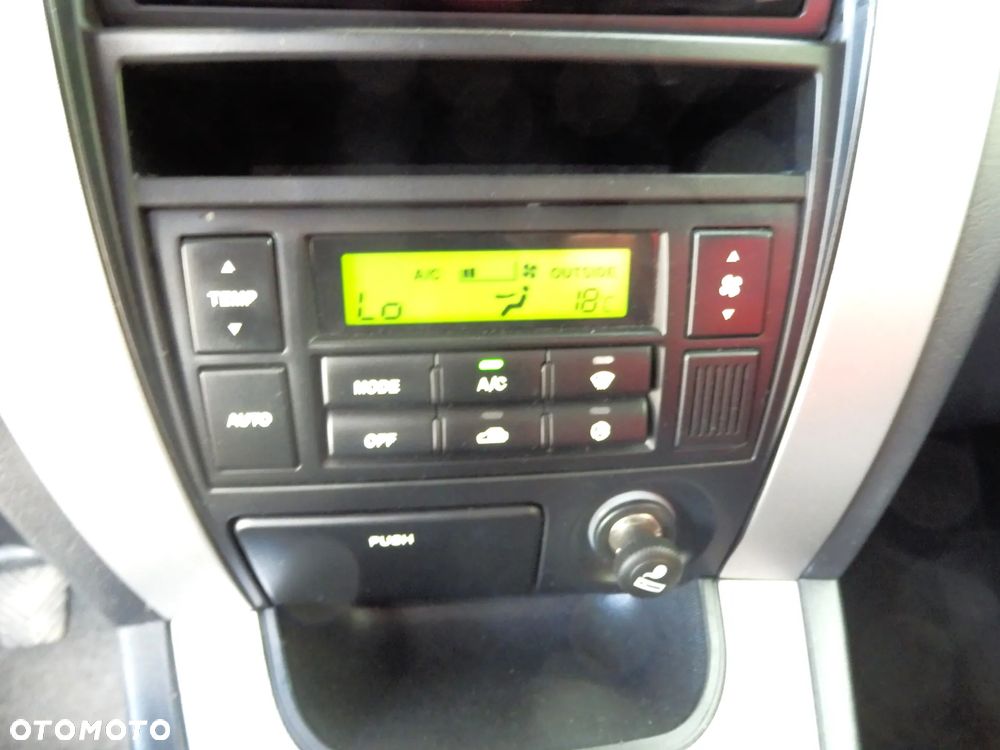 Hyundai Tucson 2.0 2WD FIFA World Cup - 19