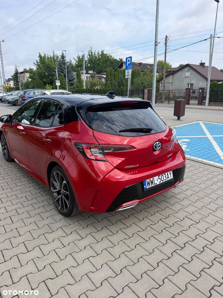 Toyota Corolla 2.0 Hybrid Executive - 7