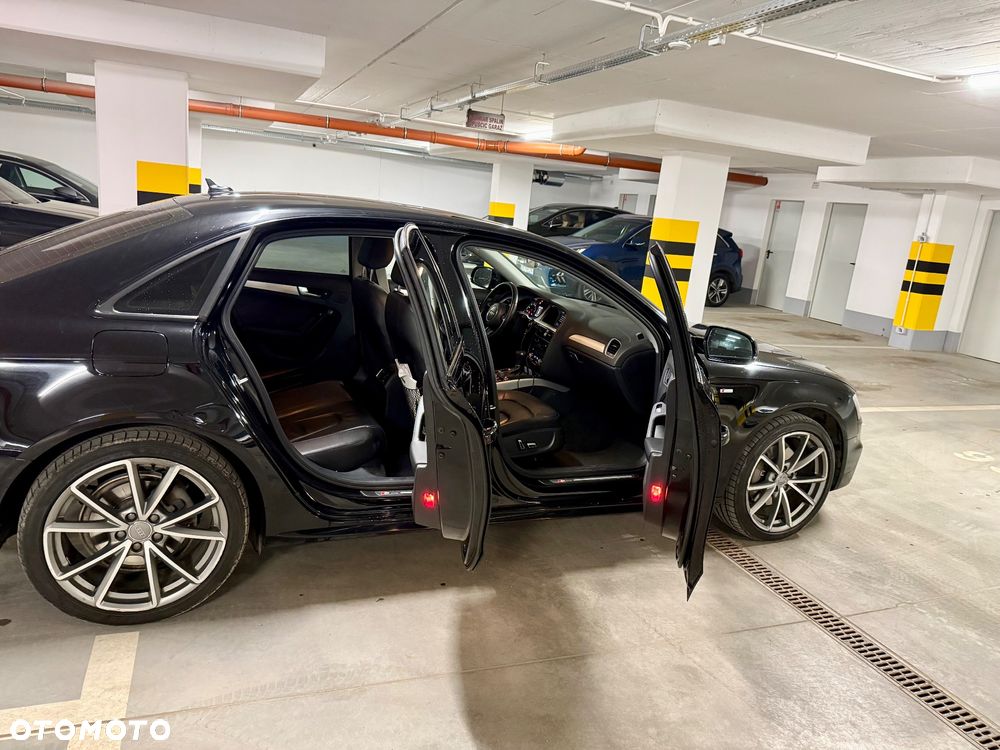 Audi A4 Limousine - 6