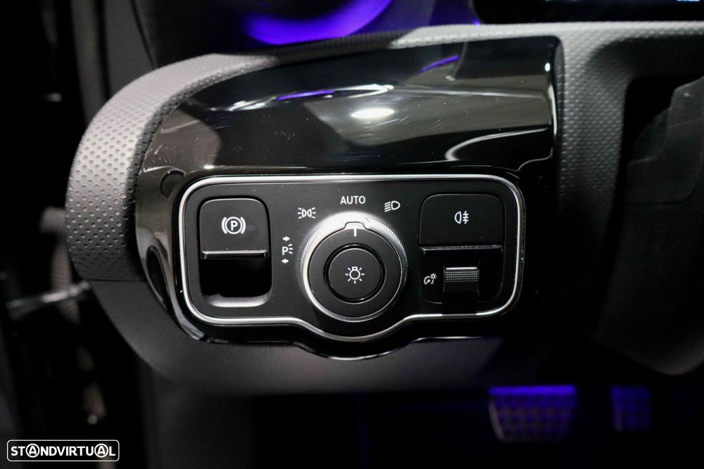 Mercedes-Benz A 180 d AMG Line Aut. - 28