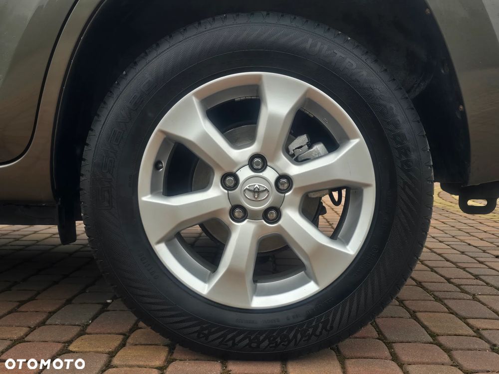 Toyota RAV4 2.0 VVT-i Premium - 21