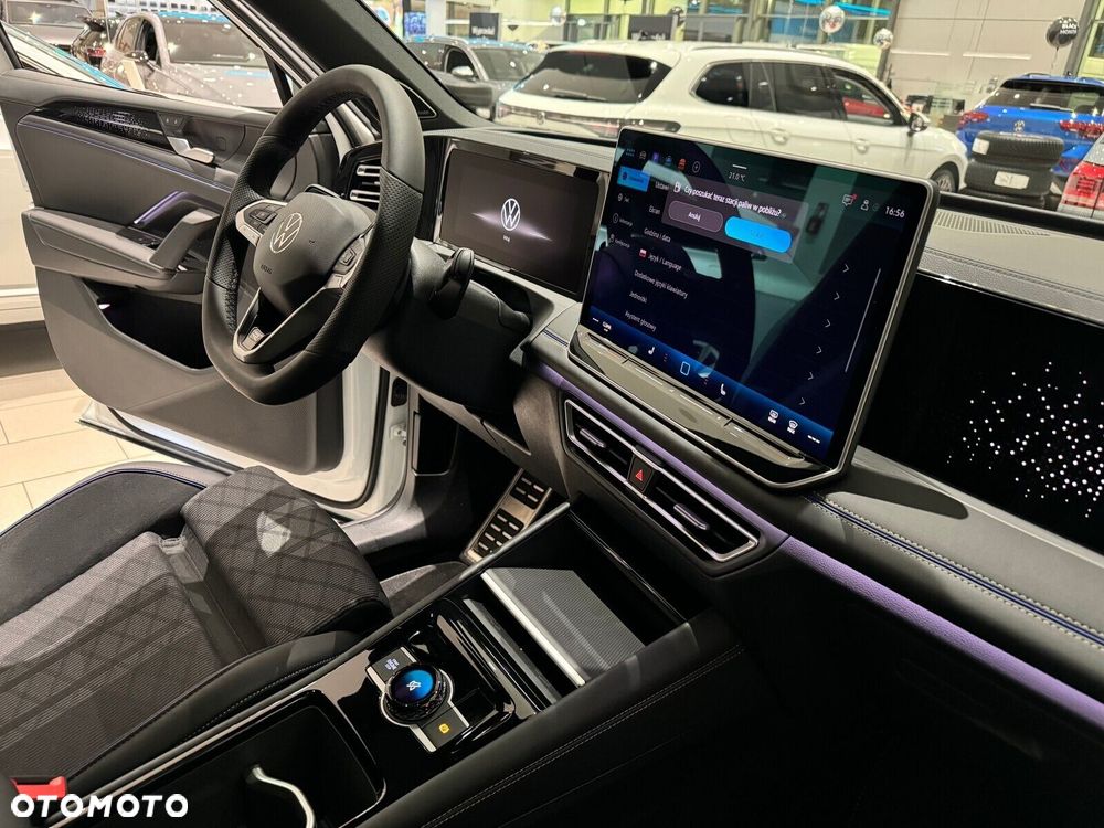 Volkswagen Tiguan - 11