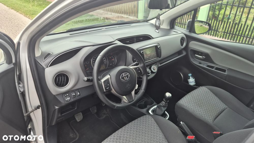 Toyota Yaris 1.4 D-4D Active - 14