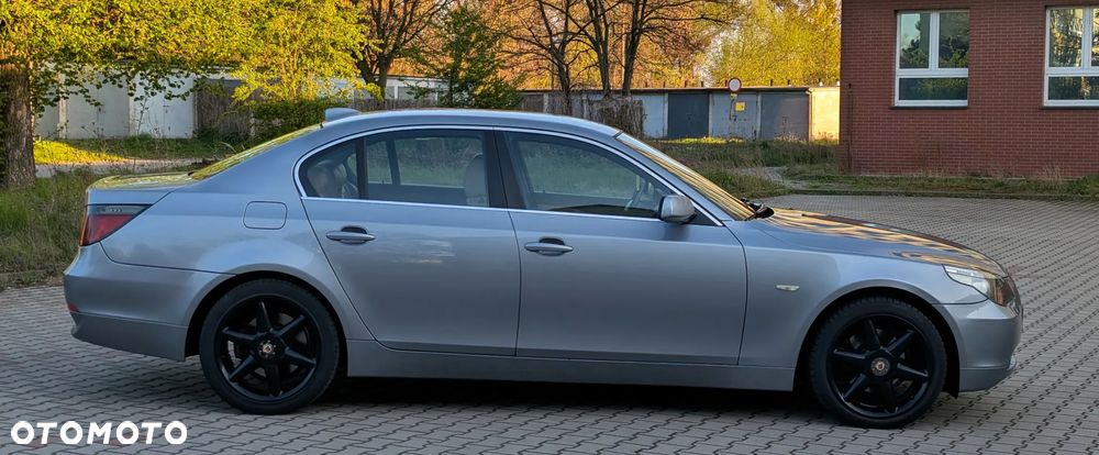 BMW Seria 5 520i Touring Edition Sport - 15