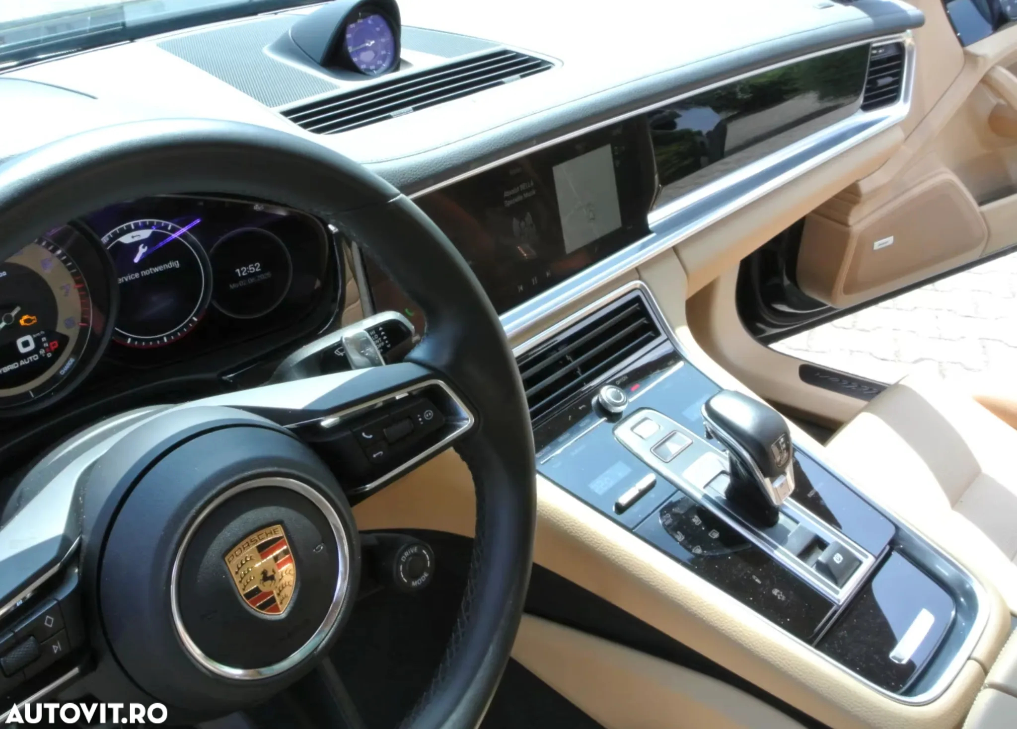 Porsche Panamera - 4
