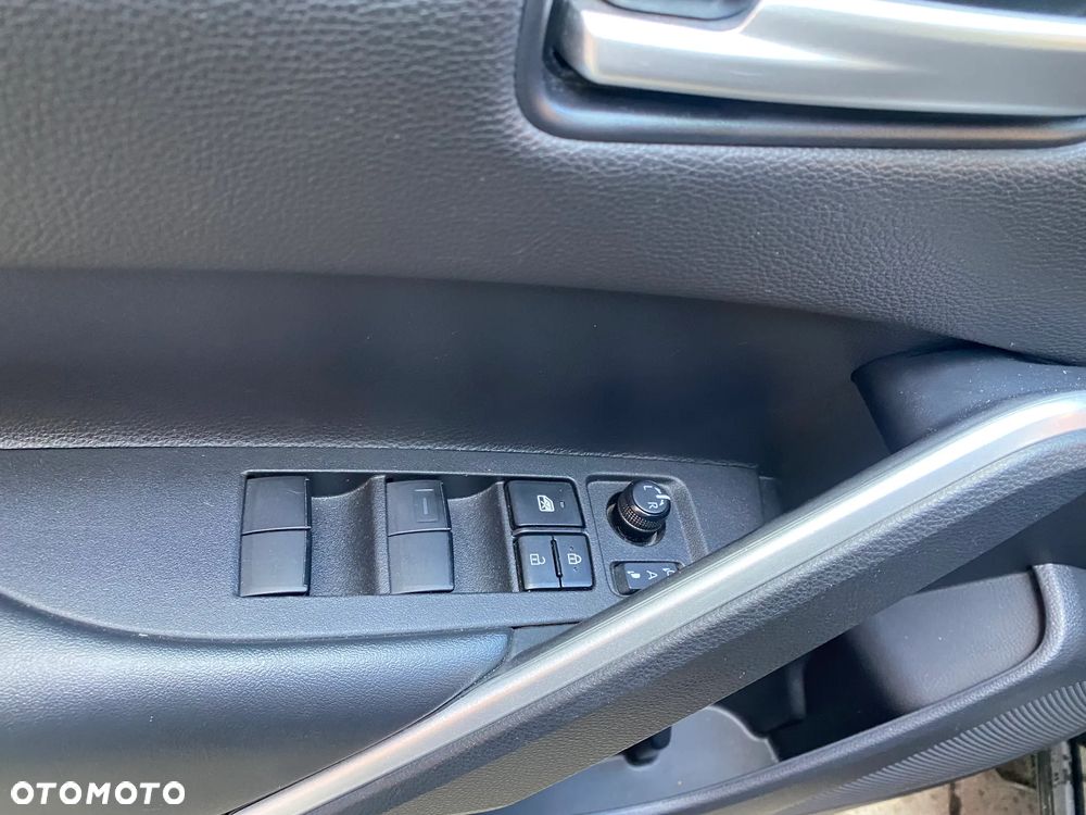Toyota Corolla Cross 2.0 Hybrid Comfort - 10