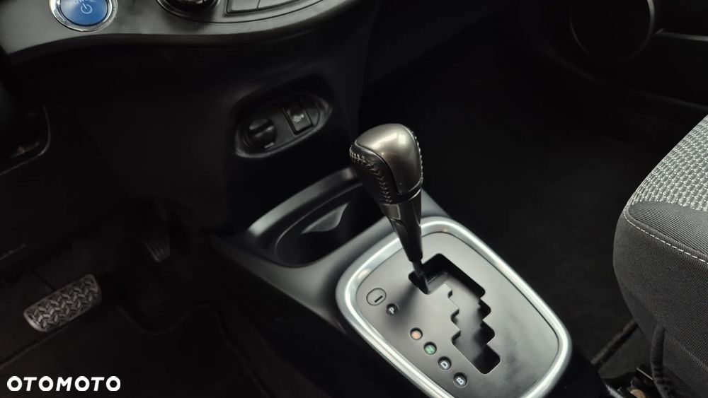 Toyota Yaris 1.5 VVT-i Style Selection - 37