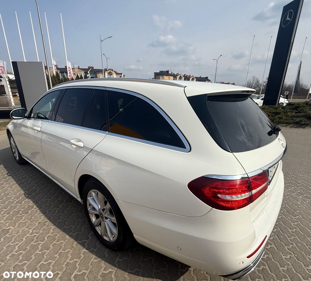 Mercedes-Benz Klasa E - 22