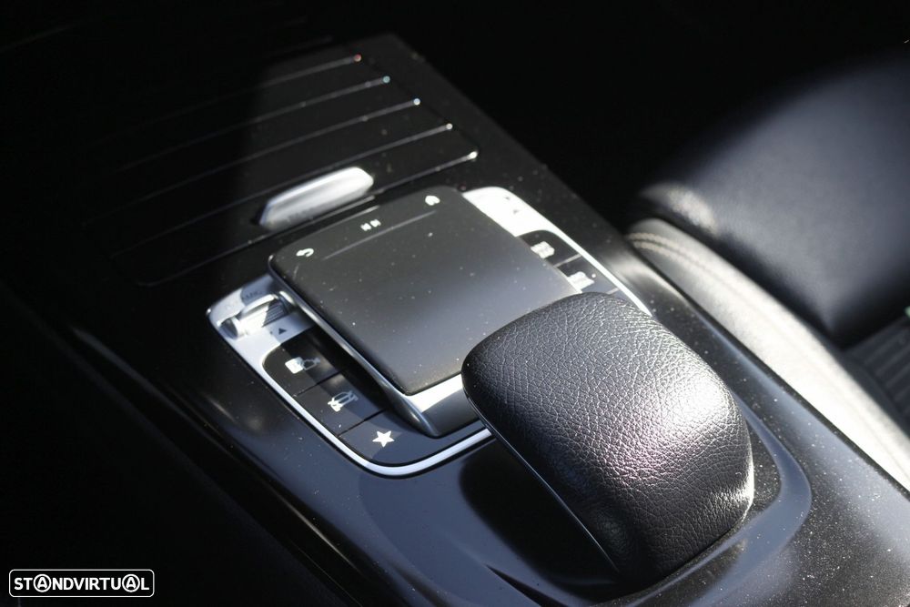 Mercedes-Benz CLA 180 d Shooting Brake Progressive Aut. - 32