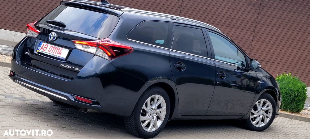 Toyota Auris - 10
