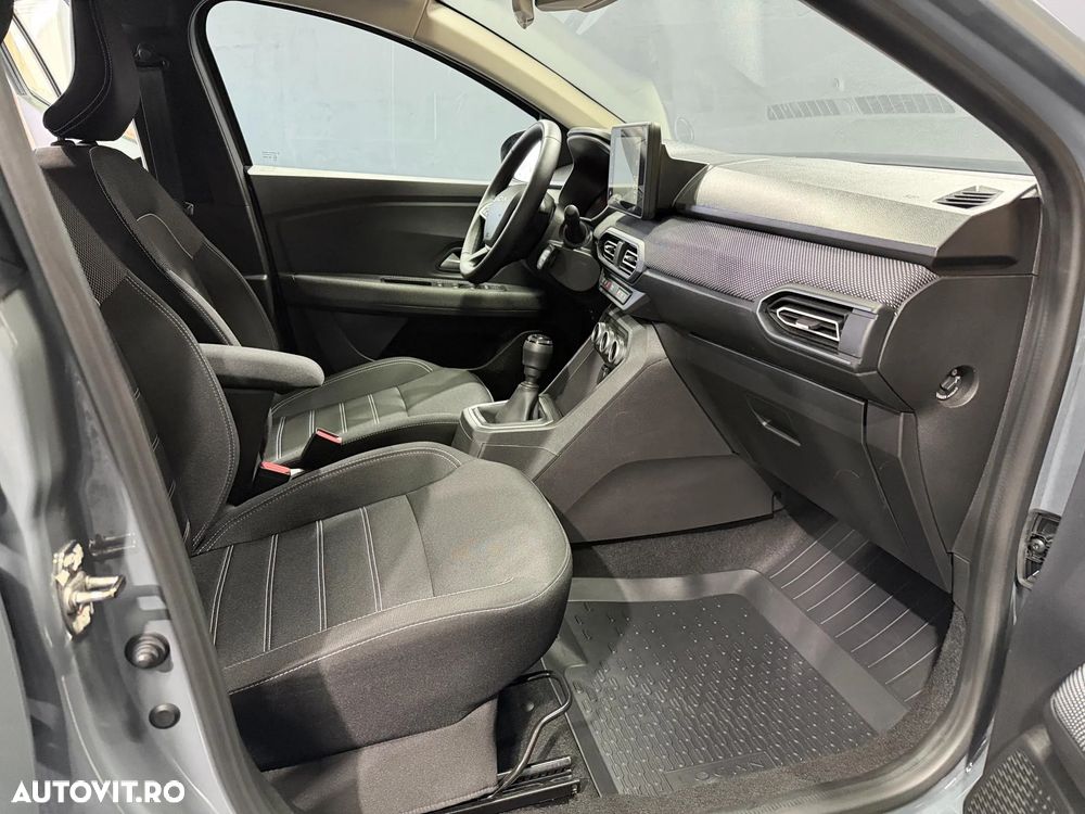 Dacia Logan TCe 90 MT6 Journey - 16