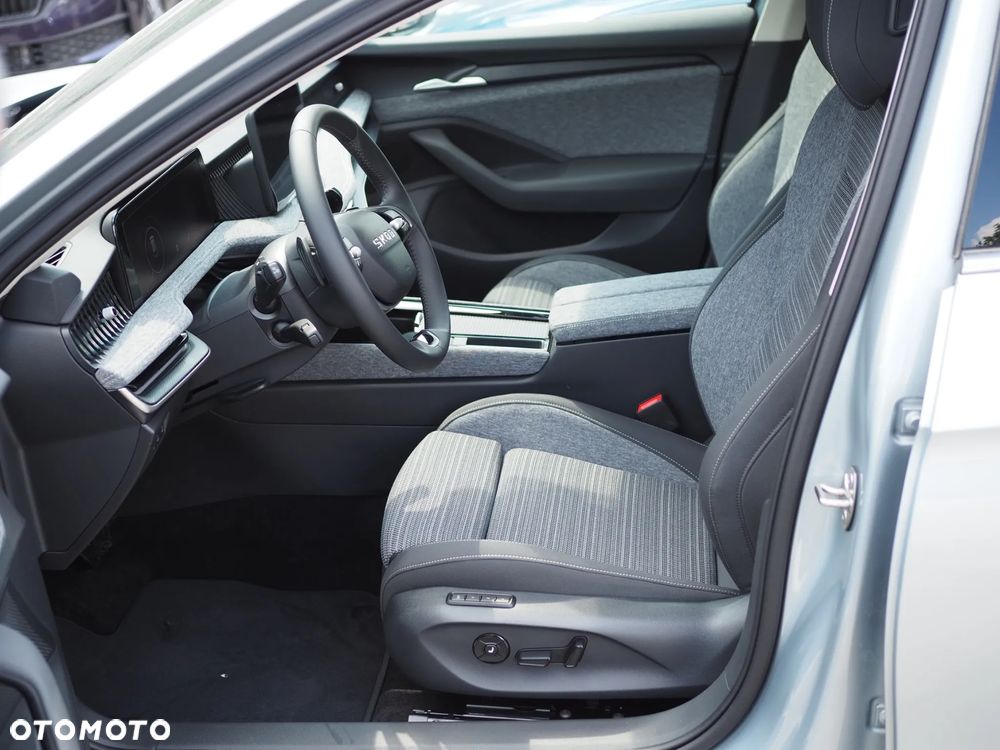 Skoda Superb 2.0 TDI SCR Drive DSG - 6