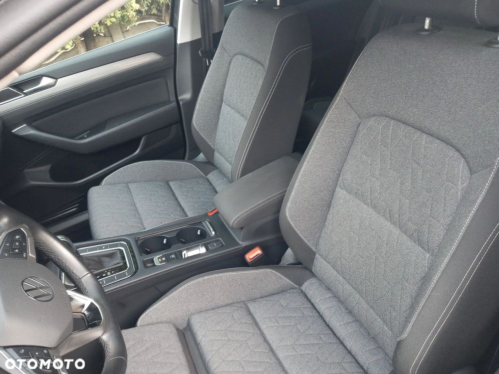 Volkswagen Passat 2.0 TSI Business DSG - 29