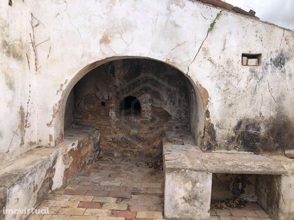 Moradia para recuperar no centro da Vila, Loulé Algarve - Grande imagem: 5/20