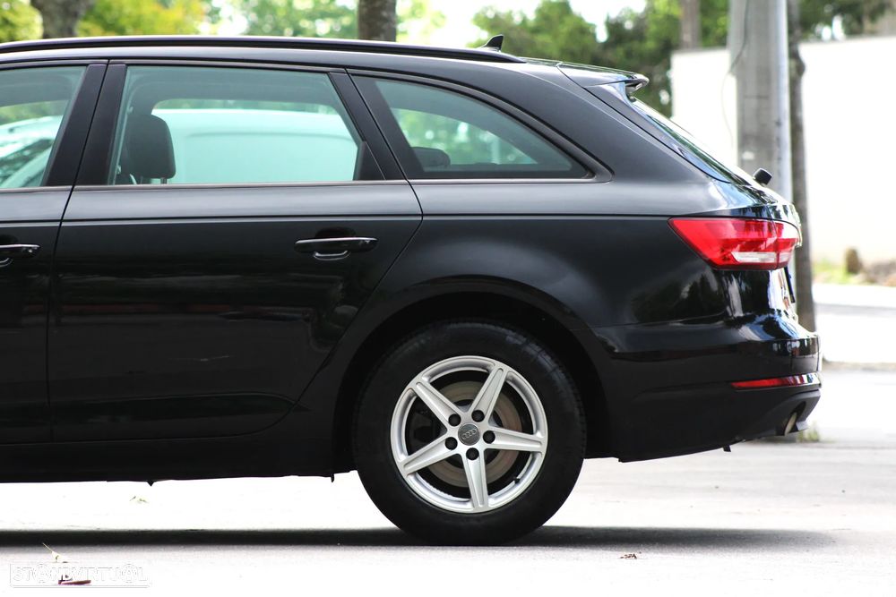 Audi A4 Avant 2.0 TDI Advance S tronic - 19