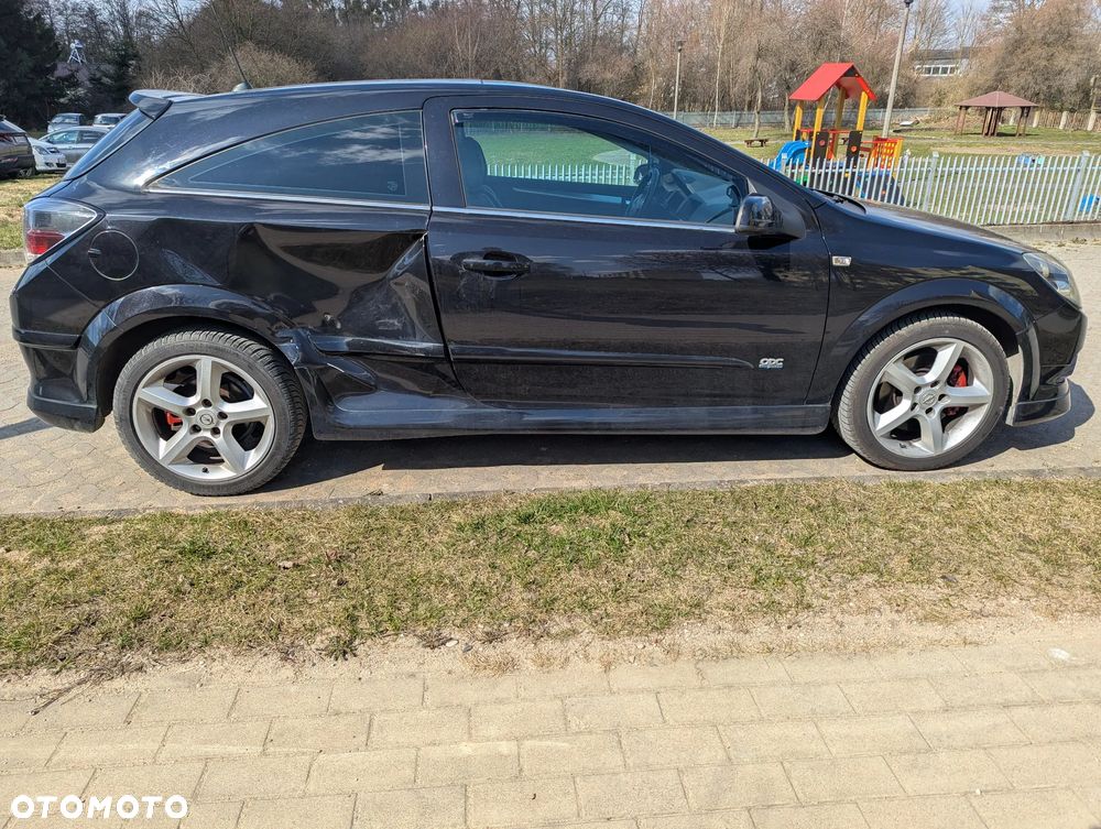 Opel Astra 1.6 Turbo Cosmo - 11