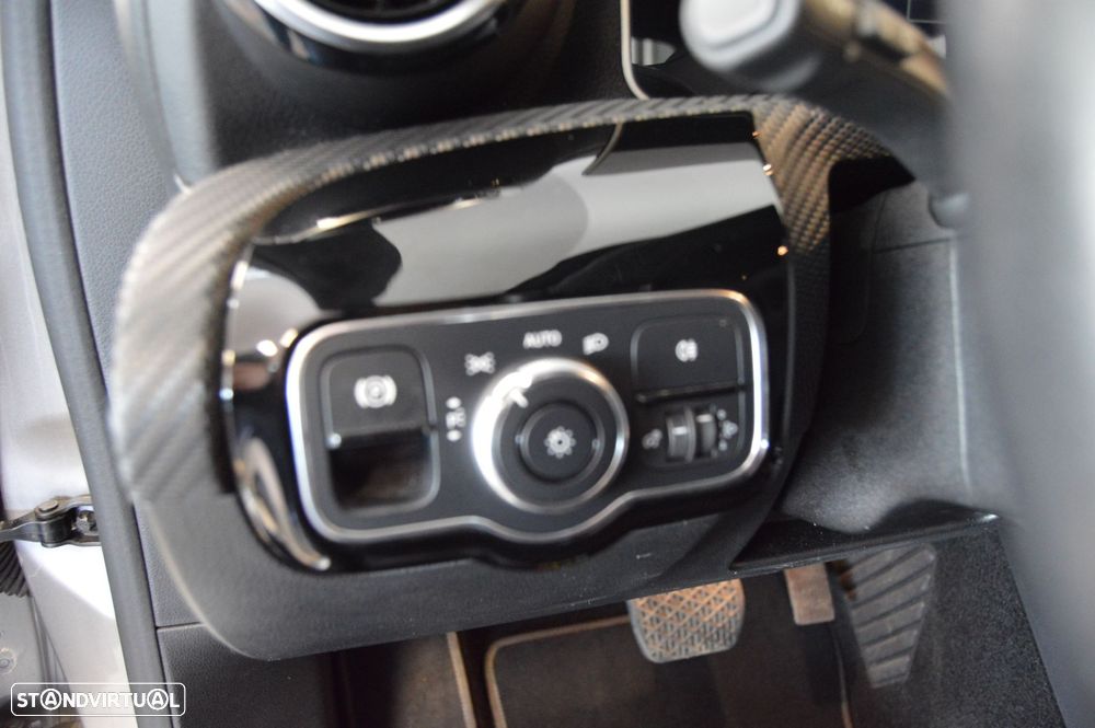 Mercedes-Benz A 180 d Style Plus Aut. - 31