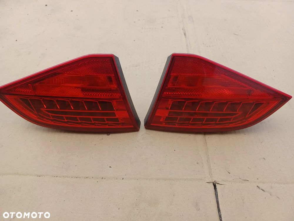 LAMPA TYLNA LED W KLAPE A4 B8 KOMBI - 1