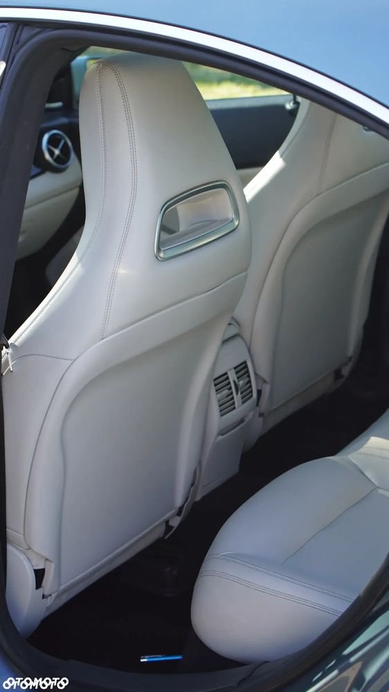 Mercedes-Benz CLA 250 7G-DCT AMG Line - 15
