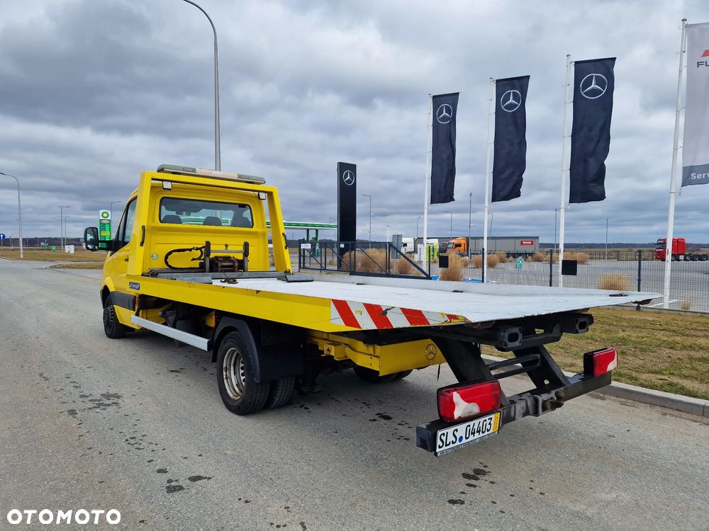 Mercedes-Benz Sprinter - 4