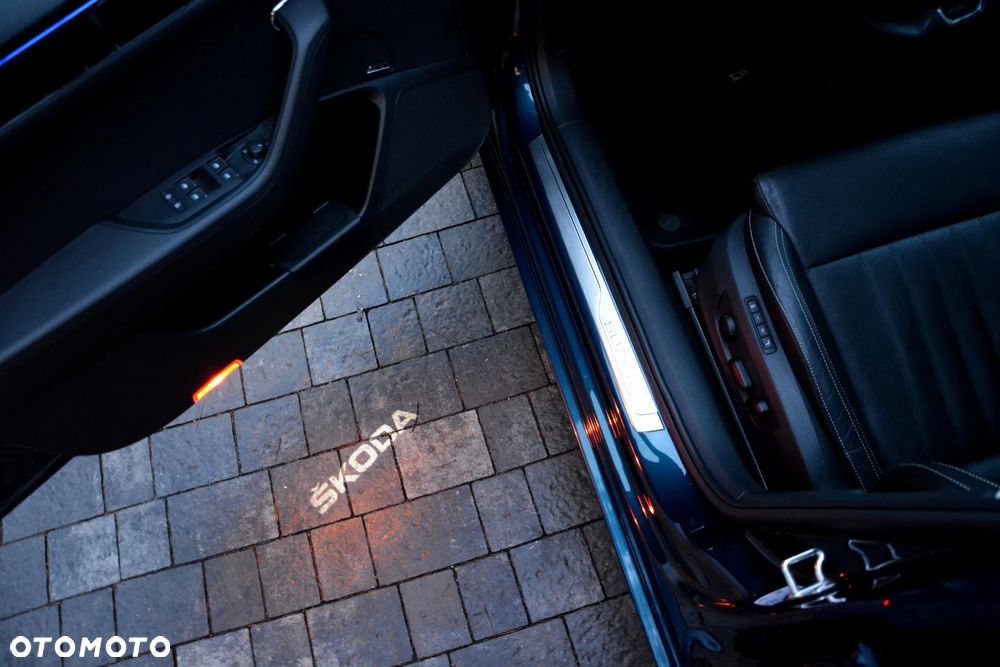 Skoda Superb 2.0 TDI DSG L&K - 39