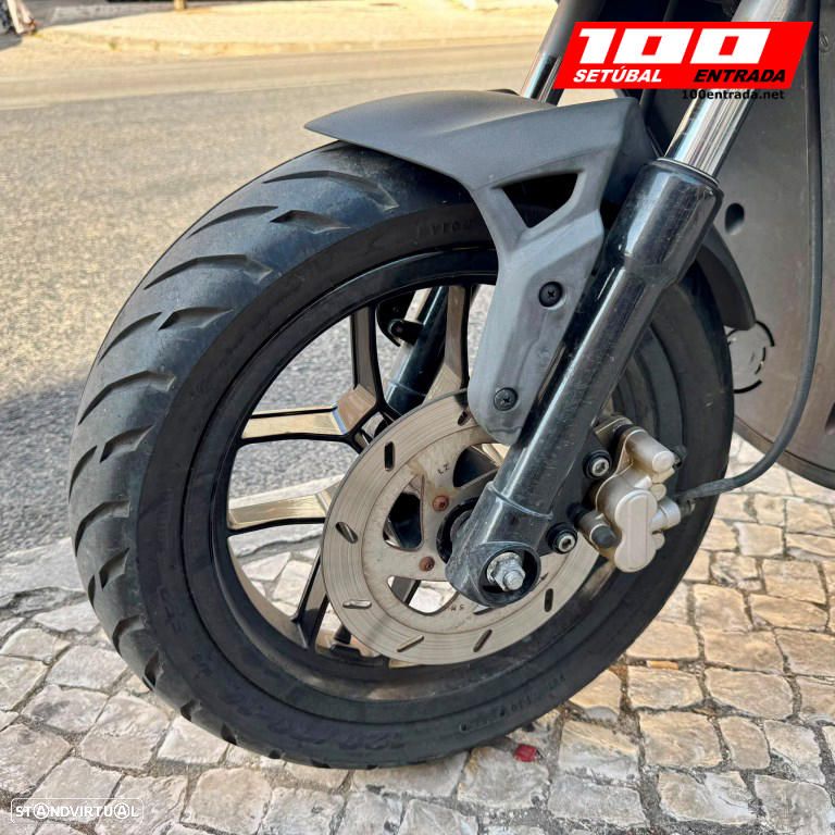 Aprilia SR 125 - 26