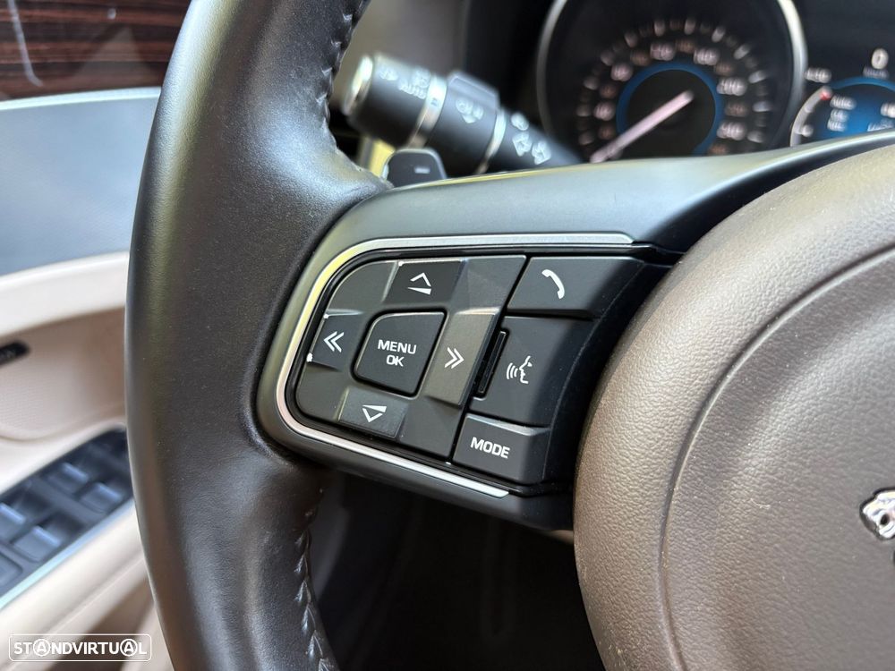 Jaguar XF 3.0 TDV6 Portfolio Aut. - 17