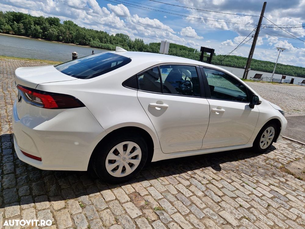 Toyota Corolla Sedan 1.5 TNGA MT Business - 17