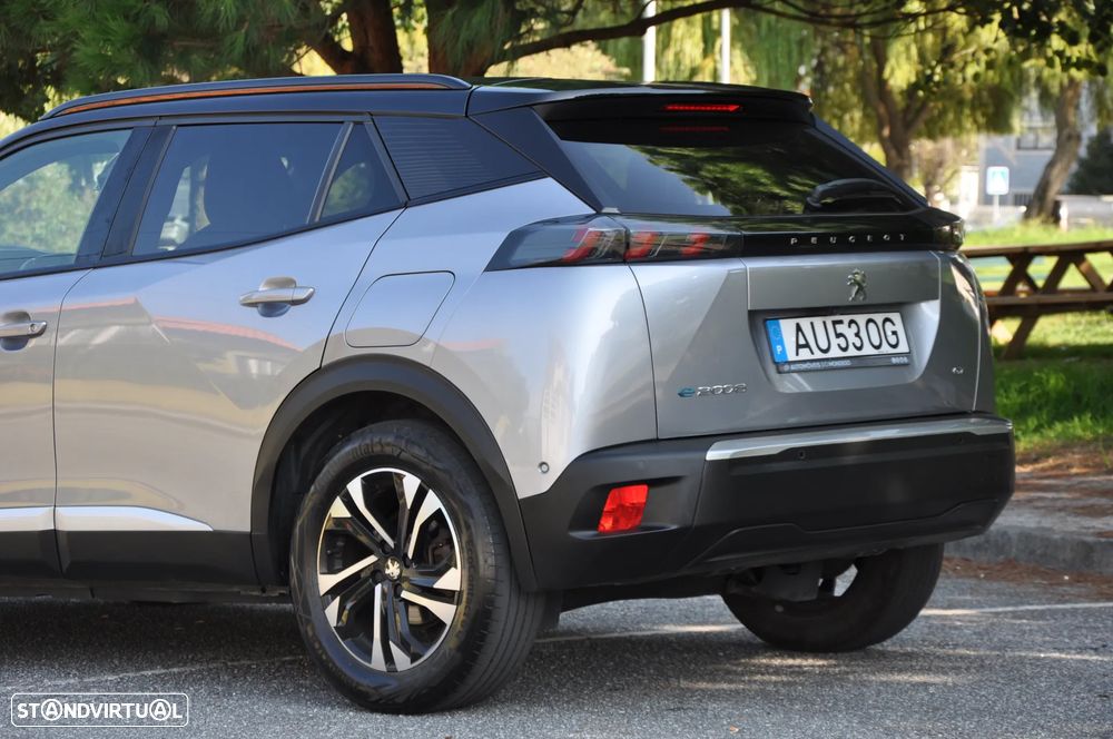 Peugeot e-2008 50 kWh GT Pack - 12
