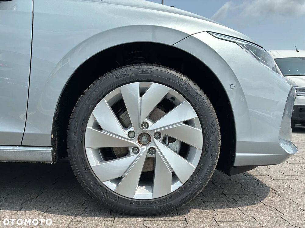 Volkswagen Golf - 20