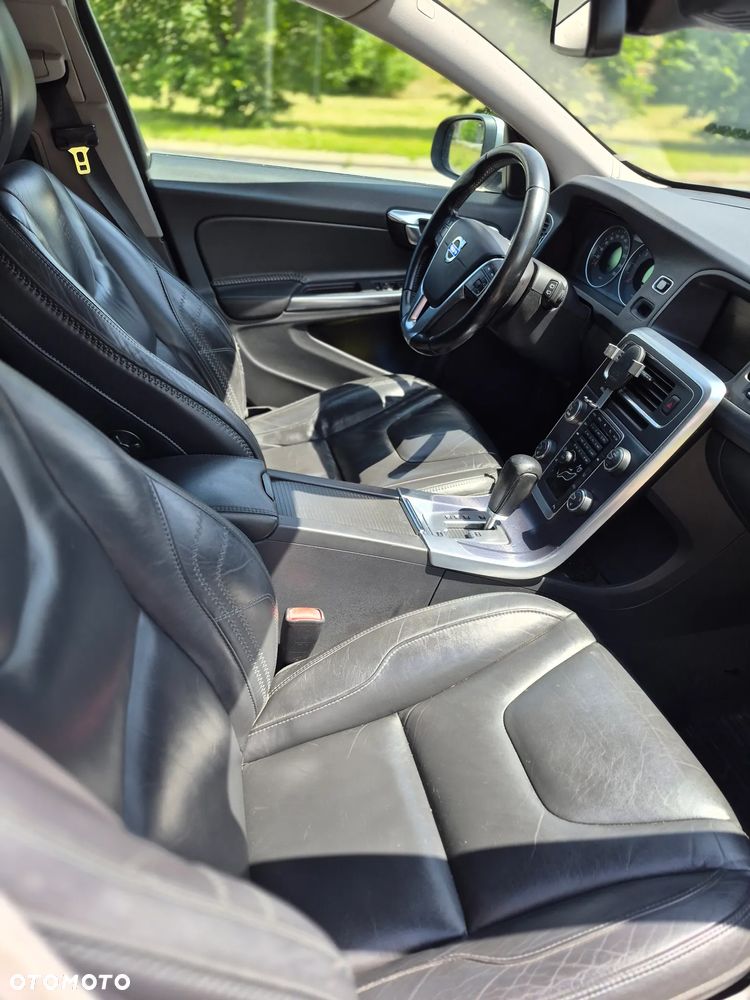 Volvo V60 - 13
