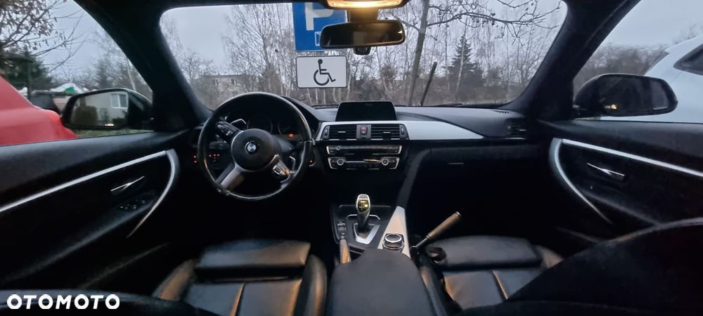 BMW Seria 3 320d xDrive Edition M Sport Shadow - 9