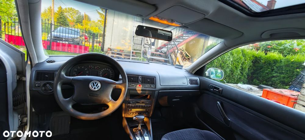 Volkswagen Golf 1.6 Comfortline - 7