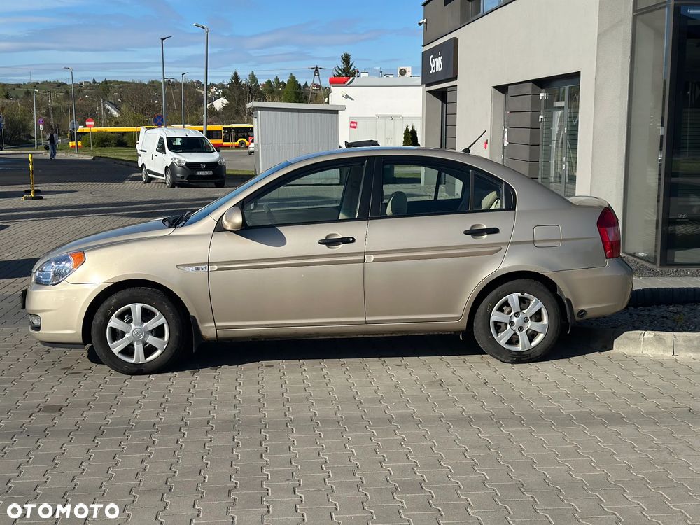 Hyundai Accent 1.4 Classic - 8